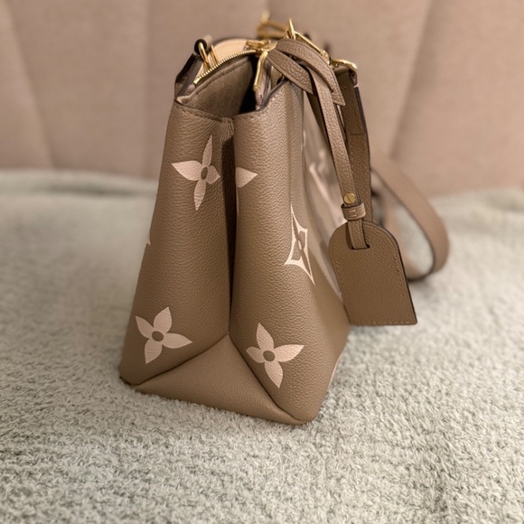 LOUIS VUITTON *USED ONCE LIKE NEW - Picture 3 of 7